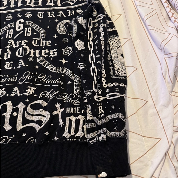 Famous Stars And Straps Hoodie Men’s Size L (Stain On Cuff Pictured) - Picture 2 of 10